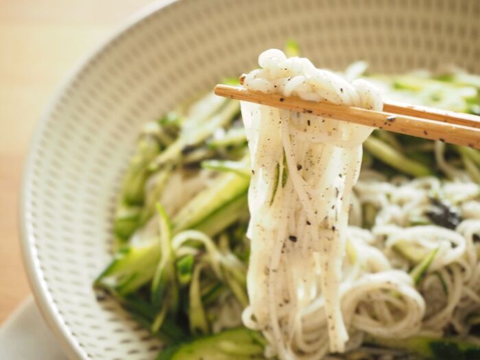 命名!“ぶっかけ黒そうめん”
