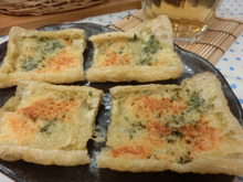 レンチン1分半☆ 猛烈リピ♪ さくさく油揚げのチーズクラッカー