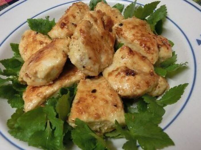 3.ブラックペッパーを振る