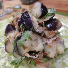 レンチン4分☆ ふわっとジューシー♪ なすのおかかしそマヨポン和え