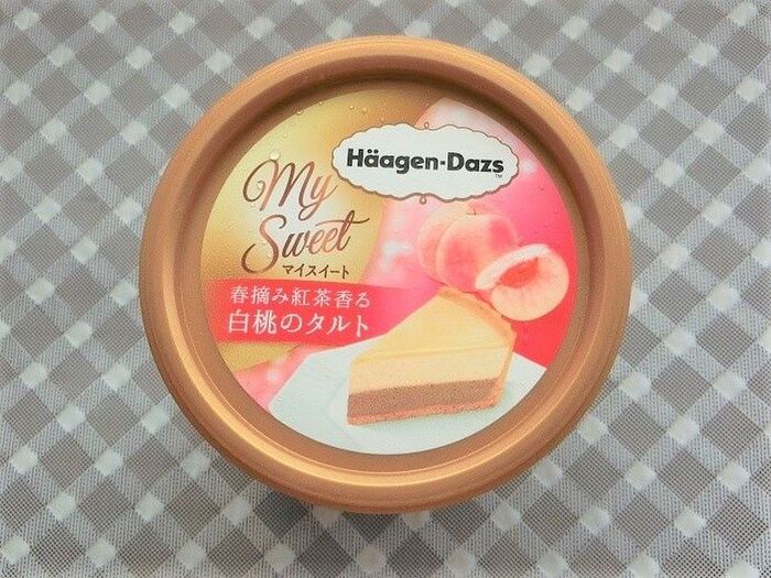 ローソン限定発売「春摘み紅茶香る 白桃のタルト」