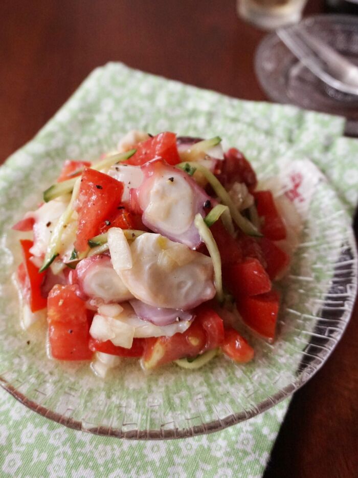 切って和えるだけ♪夏バテ予防にも!タコとトマトのイタリアンサラダ
