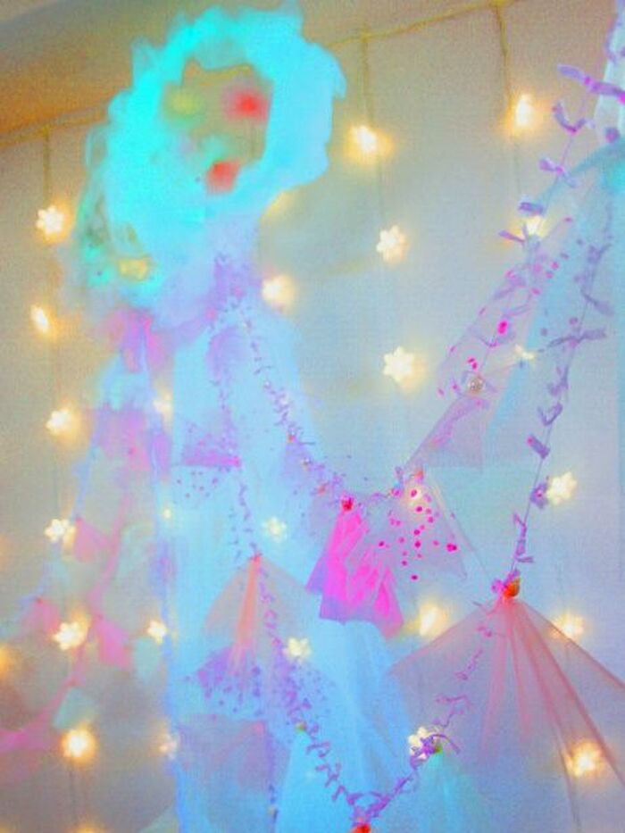 カンタン♪ときめきハンドメイド♪ **透け感楽しむ、 天の川ガーランド**