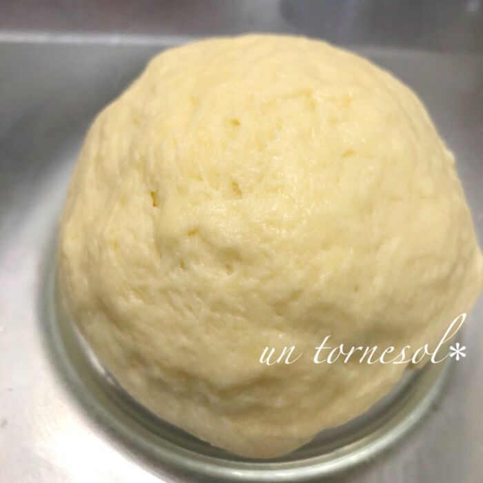 ②しっかりとまとまるまでこねて!