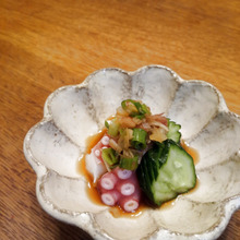 いつものタコ酢をレモンと薬味で爽やかに