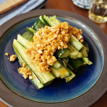 ピーナッツが香ばしい!たたききゅうりのピリ辛香味ダレ