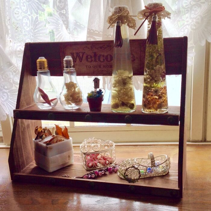 斜めカットにするだけでちょっとオシャレなミニシェルフ♪diy