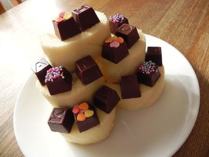 市販のキューブチョコ