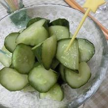 塩+砂糖+酢inポリ袋で大定番☆ きゅうりのピクルス風浅漬け