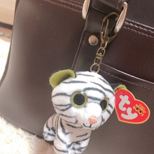 ぬいぐるみをストラップにリメイク