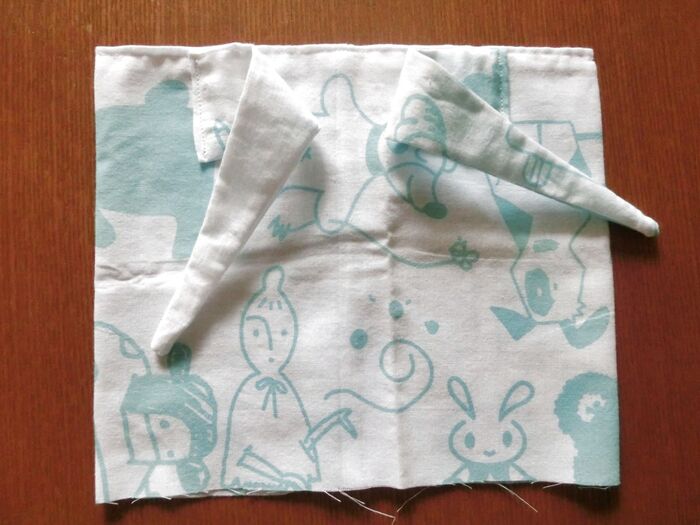 2.リボンを縫い付ける