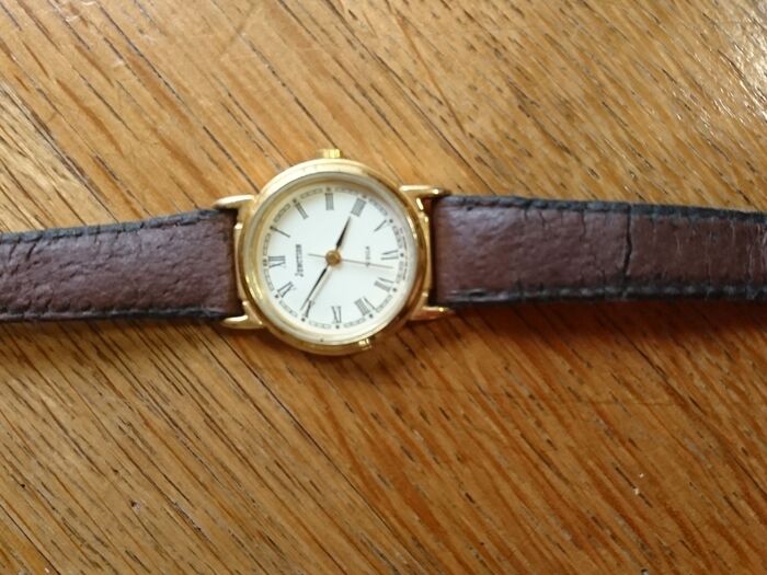何年も使っていない腕時計