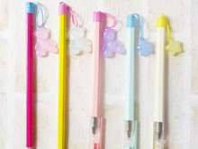 ダイソーの可愛いビーズで簡単ハンドメイド(2) 鉛筆&ペンのゆらゆら飾り♪