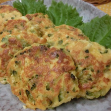 柚子胡椒味噌でパクパク♪ 厚揚げでゴーヤのおやき