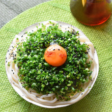 つゆに技あり♥ねぎだくたまごちゃん♥のっけうどん【#火を使わない #超簡単 #香ばし爽やかつゆ】3分