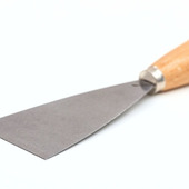 あらゆる隙間の汚れ掃除に!ヘラで気になる部分をきれいにしましょう♪