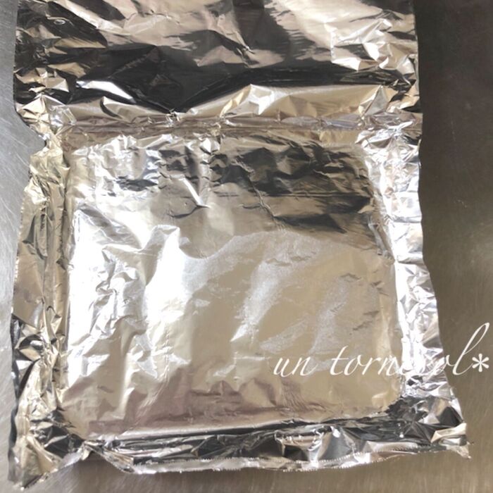 ➁アルミホイルを折り目をつけて、立てておいて!