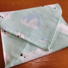 使い方いろいろ♪ てぬぐいの正方形ハギレで3ポケットポーチ