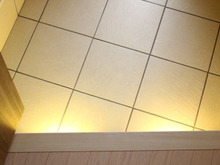 暗い玄関がパッと明るく変身!イケアのセンサーライトがコスパ最高で使えます♪