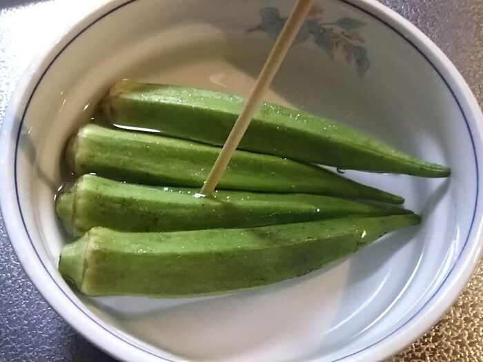 《 なめことオクラのゼリー寄せ 》下準備