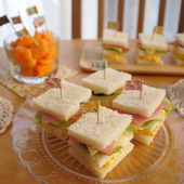 夏休み☆親子で楽しむ定番ピック&サンドイッチ作り