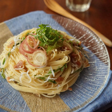 夏バテ気味でも食べやすい!梅と大葉の冷製パスタ