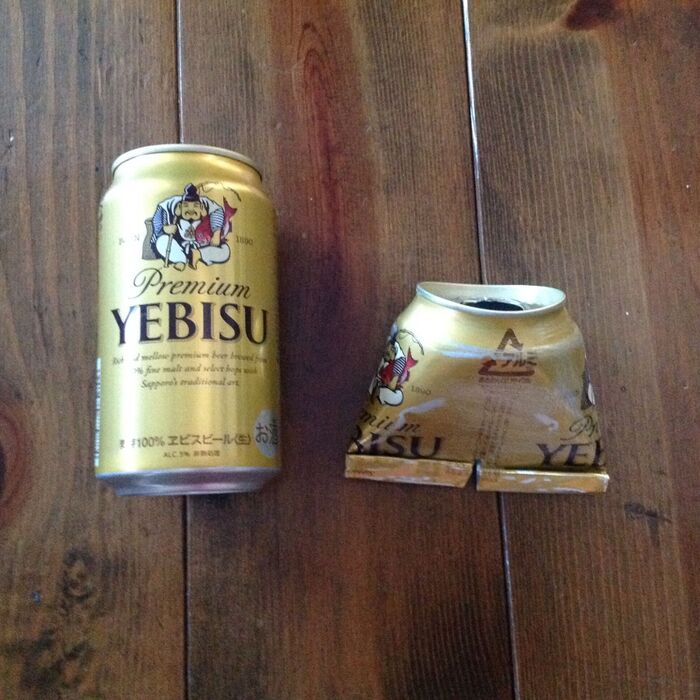 空き缶をクラフトハサミでカットし加工します…前回のを参考にして下さいね