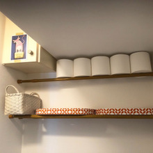 突っ張り棒3本で!トイレ2段収納