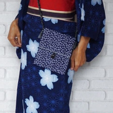 ダーダーダッと3ヶ所縫えば完成!手ぬぐいで大人浴衣ポシェット(仕切り付き)