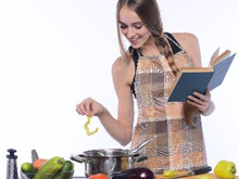 働く女子100人に聞いた! 仕事から帰ってきて、夕食の自炊をしていますか?