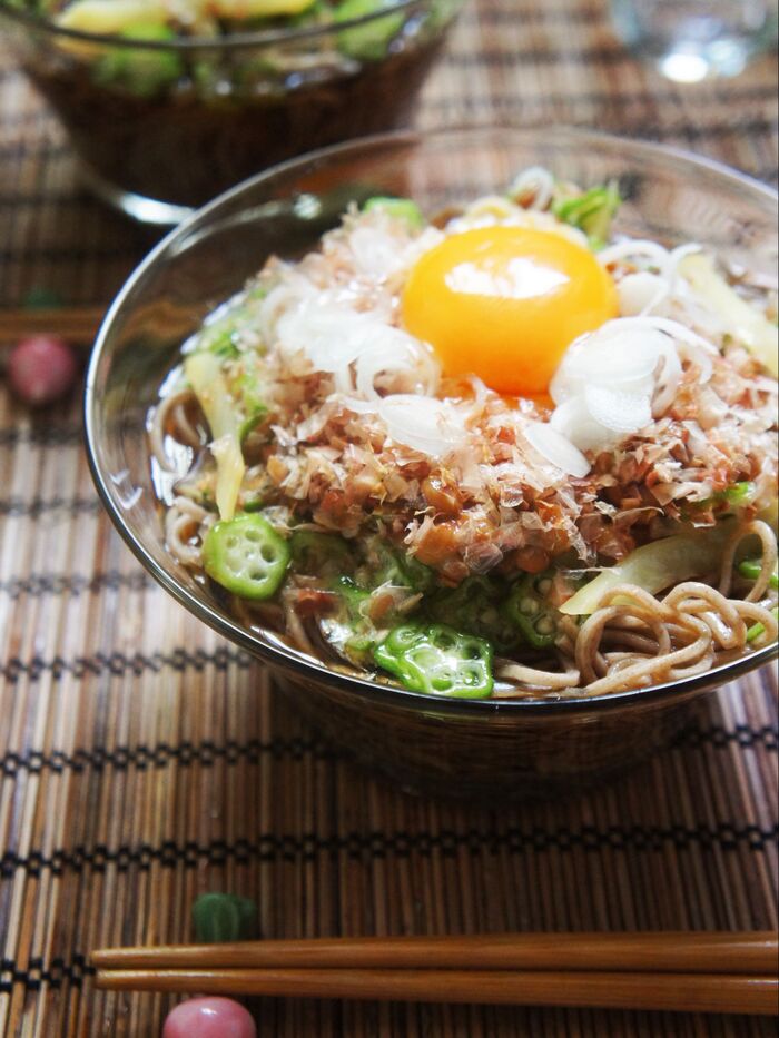 病みつき♡美味し過ぎる☆たくあんコリコリ♪オクラと納豆ねばとろそば