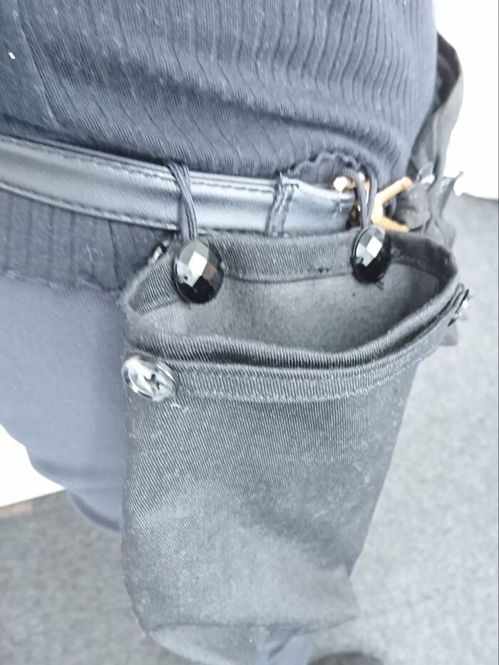 サブバック=腰に=ポンと入れられるバック