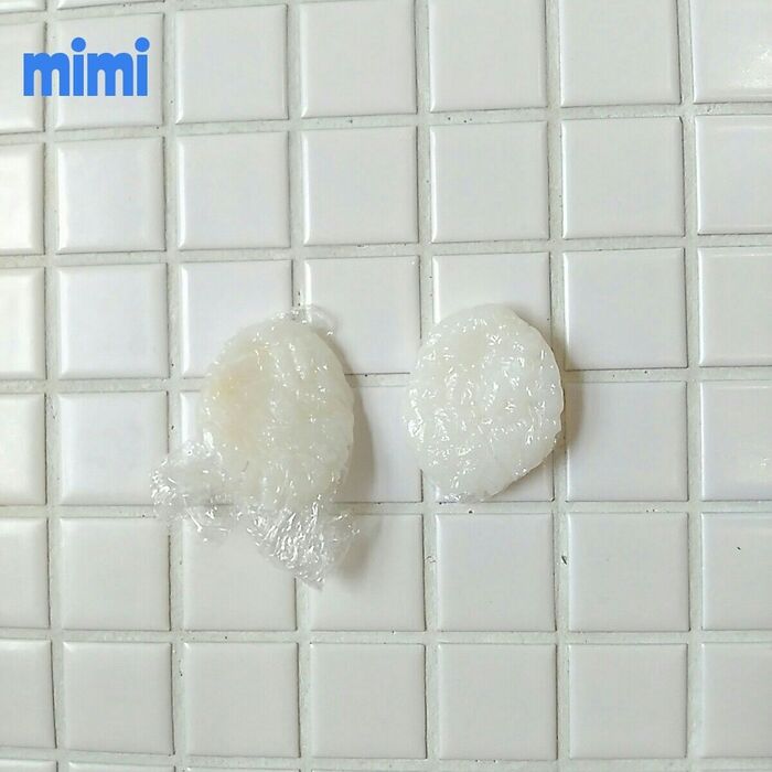 ②デカデカお目目のおにぎりを作る。