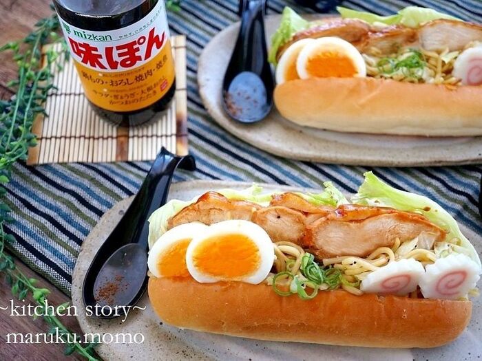 味ぽんで作る鶏チャで♪ラーメン風コッペパン