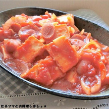 フライパン1つで簡単★厚揚げとウィンナーのトマト煮