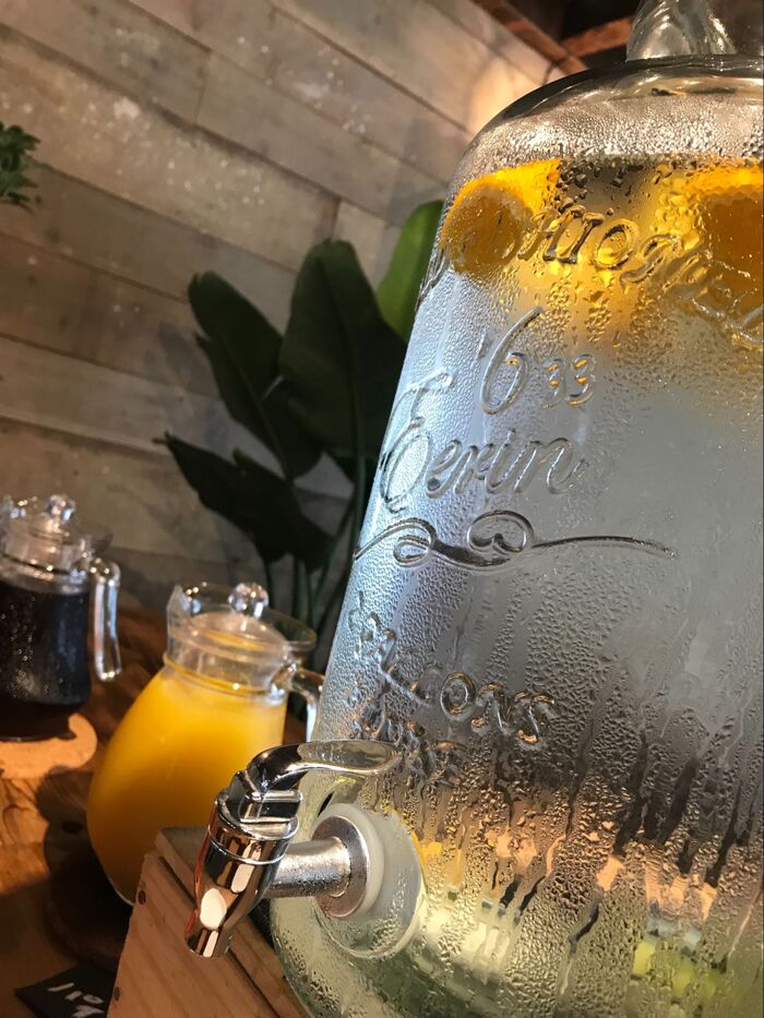 暑さも吹き飛ぶウェルカムドリンク