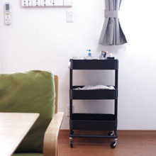 散らかりがちなリビングをすっきり収納する方法