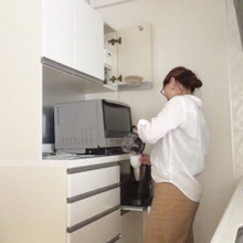 【収納】セリアのアレがコーヒーフィルター収納に変身!2ステップで扉裏が収納スペースに。