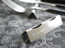 わ~待ってました!100均ナチュラルキッチンの高級感溢れる使いやすいカトラリーレスト