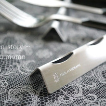 わ~待ってました!100均ナチュラルキッチンの高級感溢れる使いやすいカトラリーレスト