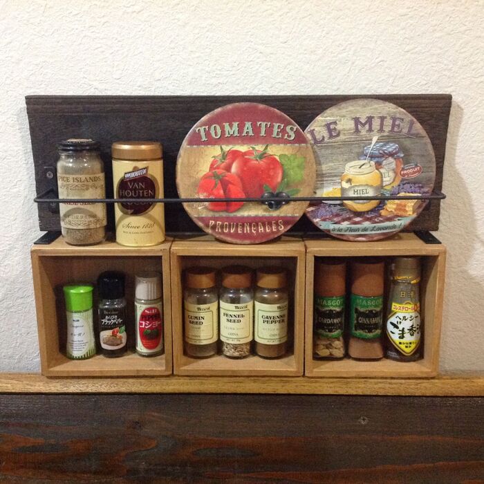 カット不要で超簡単♪100均x7個でミニシェルフdiy♪