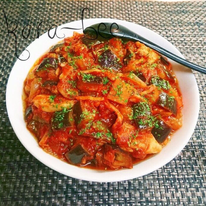 缶詰め見直し大作戦♡ナスと鯖缶のトマト煮込み