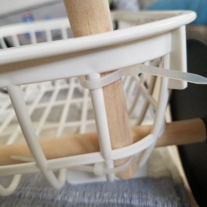 丸棒で柱を作ります