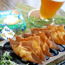これを使えば破れにくい揚げ餃子の皮!チーズ&キムチ&お餅のハーモニー♪