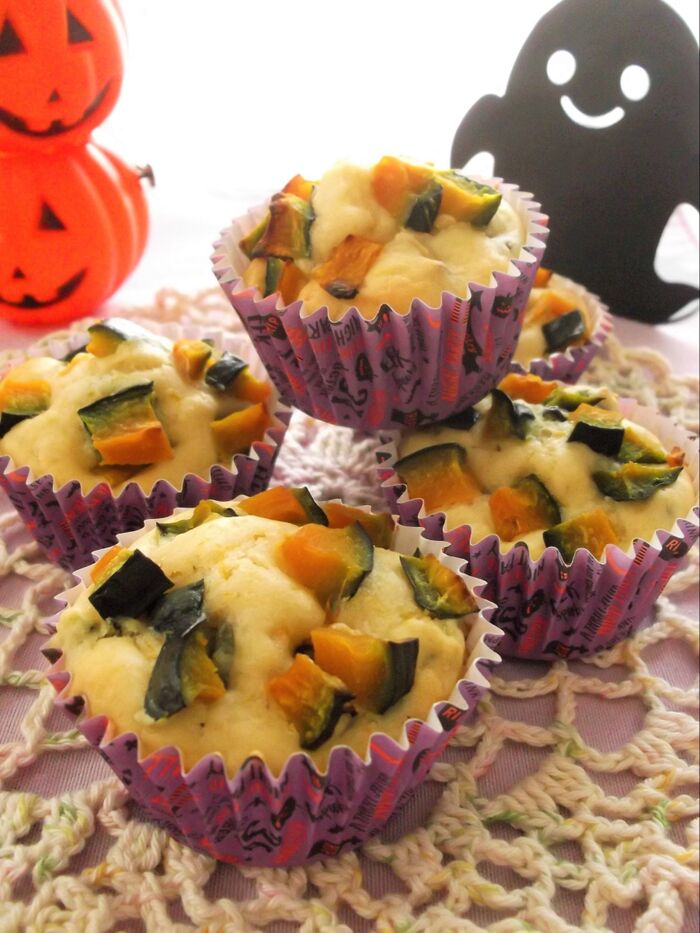 ハロウィンに♪かぼちゃとレーズンのカップケーキ