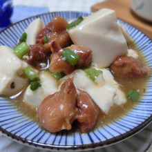 2分で驚きのしみうま☆ やきとり缶と豆腐で柚子胡椒肉豆腐