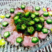 メカブとオクラで健康ねばとろ・冷ローストビーフ