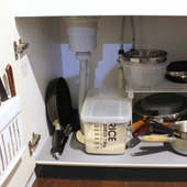 食器の出し入れも超スムーズに!今すぐ試したい流し台下の収納テクニック