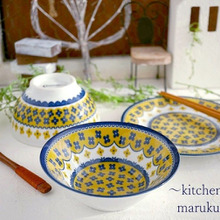 セリア100均のポーランド食器風が可愛い。