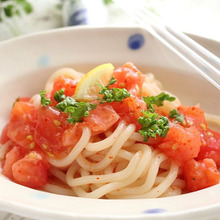 辛みが旨い!トマトの冷うどん
